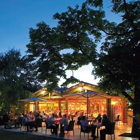 Otel Poste Et Champanne 3*