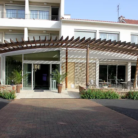 Poste Et Champanne Brioude