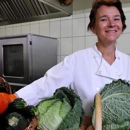 Hotel Poste Et Champanne Brioude