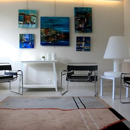 Poste Et Champanne Otel