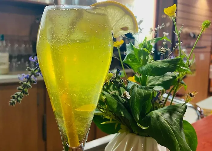 Otel Poste Et Champanne