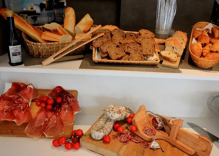 Otel Poste Et Champanne