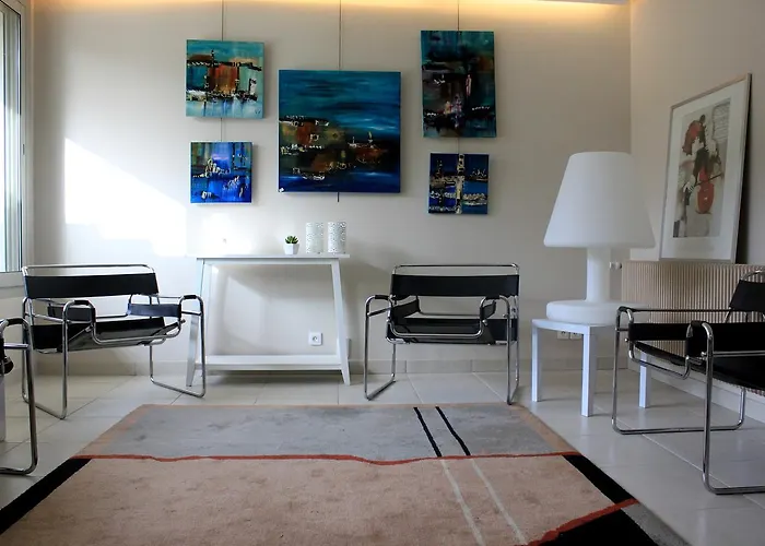 Poste Et Champanne Otel